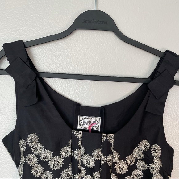 Baraschi Sleeveless Silk Flowered Pleated Black Tie Top Size Small - Picture 7 of 8